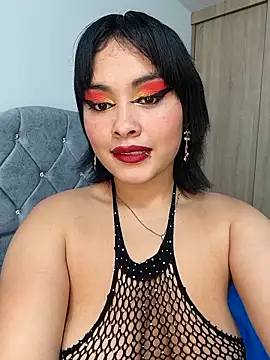 zoe love18 online show from 12, 5, 2026