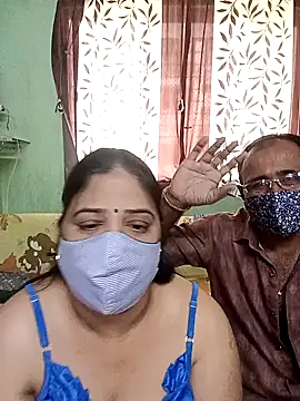 HoneyHush online show from 5, 2, 2026