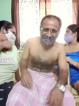 HoneyHush online show from 13, 3, 2026