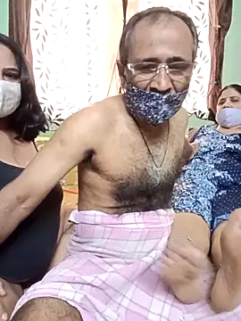 HoneyHush online show from 14, 3, 2026