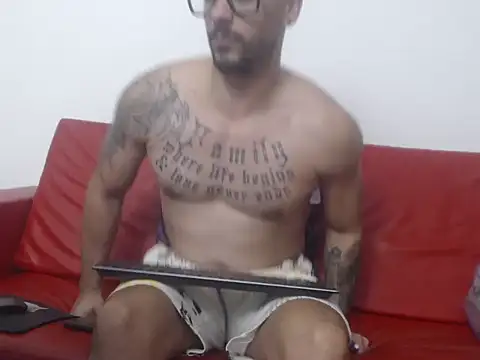 RyanxCole online show from 23, 4, 2026