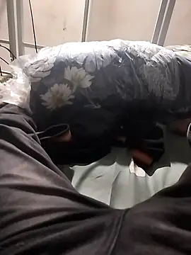 Snapshot of Yeuphunuok chatting on 3, 2, 2026 Yeuphunuok online show from 3, 2, 2026