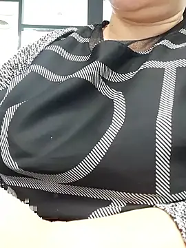 Yummyamasha online show from 9, 6, 2026
