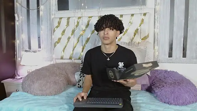 ian smith  online show from 27, 2, 2026