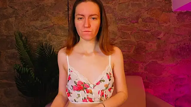 KristineValbuena online show from 6, 2, 2026