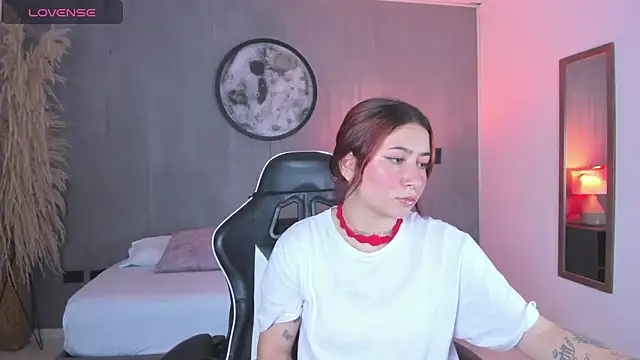 charlottee27  online show from 15, 2, 2026