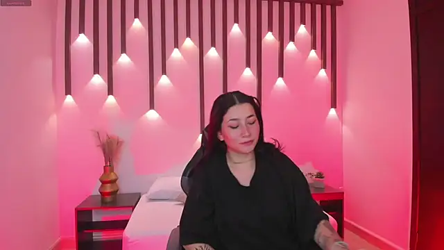 Snapshot of charlottee27_ chatting on 21, 4, 2026 charlottee27 online show from 21, 4, 2026