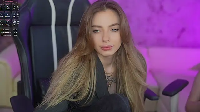 Snapshot of Zlata_Sky chatting on 22, 1, 2025 Zlata Sky online show from 22, 1, 2025
