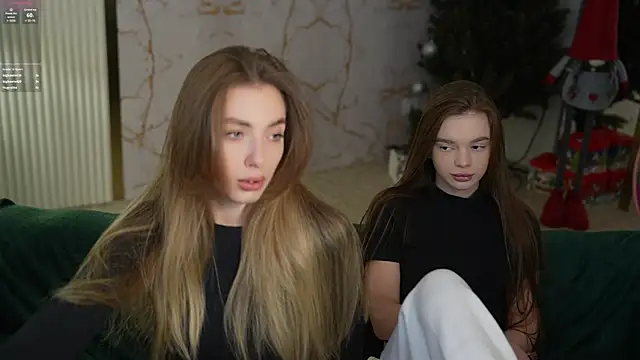 Snapshot of Zlata_Sky chatting on 1, 2, 2025 Zlata Sky online show from 1, 2, 2025