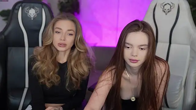 Snapshot of Zlata_Sky chatting on 24, 9, 2025 Zlata Sky online show from 24, 9, 2025