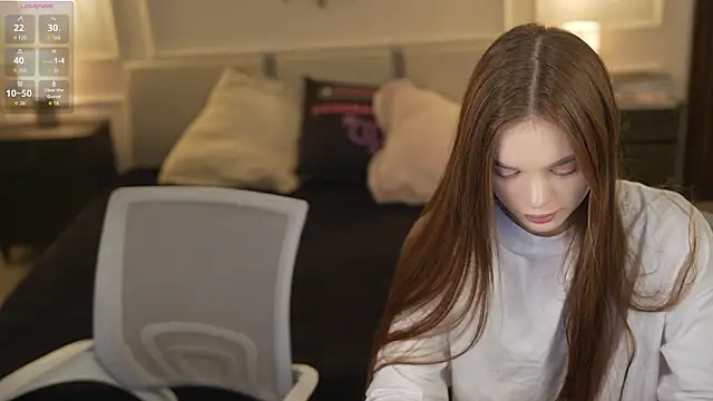 Snapshot of Zlata_Sky chatting on 18, 10, 2025 Zlata Sky online show from 18, 10, 2025