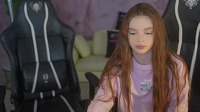 Snapshot of Zlata_Sky chatting on 19, 11, 2025 Zlata Sky online show from 19, 11, 2025