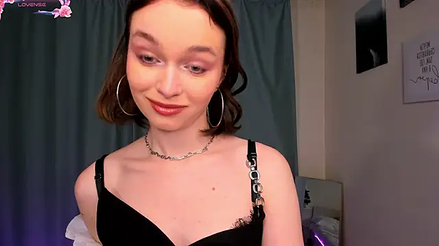 LillianPerry online show from 15, 2, 2026