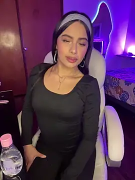 Dulce pink18 online show from 10, 3, 2026