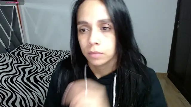 paula lopez   online show from 5, 5, 2026
