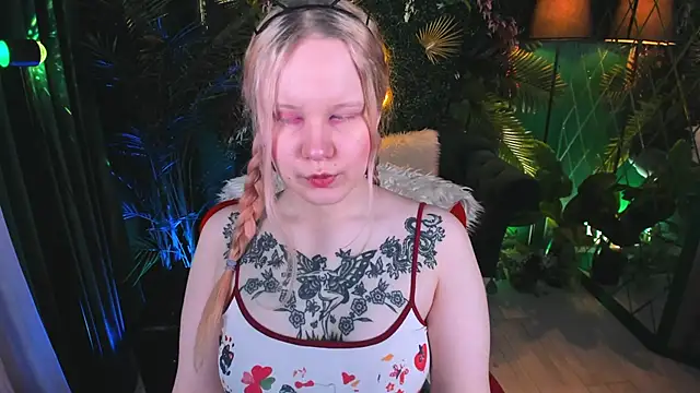 AnnieVibe online show from 28, 4, 2026