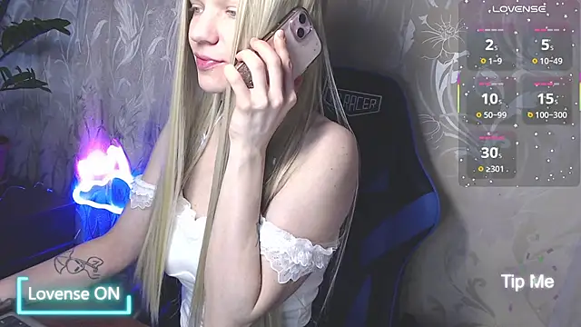 Snapshot of Shiny_Victoria chatting on 29, 5, 2026 Shiny Victoria online show from 29, 5, 2026