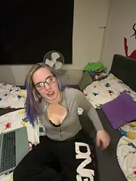 Snapshot of Red_desteny chatting on 1, 3, 2026 Red desteny online show from 1, 3, 2026