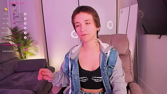 AutumnWhisper online show from 3, 2, 2026