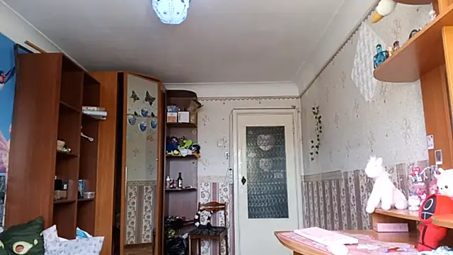 KathernSaulters online show from 3, 2, 2026