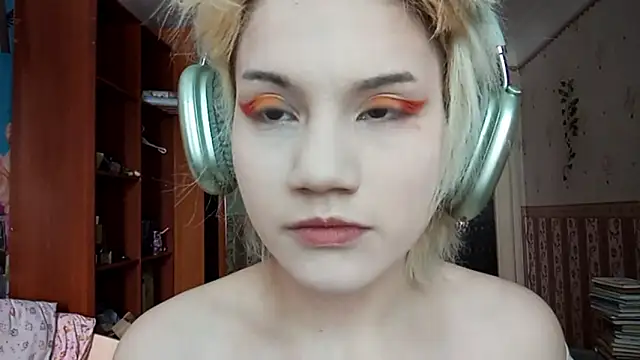 KathernSaulters online show from 23, 3, 2026