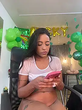 Alahia Betancurr online show from 18, 3, 2026