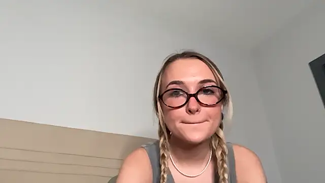 kelseyblu online show from 4, 2, 2026