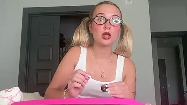 kelseyblu online show from 14, 5, 2026