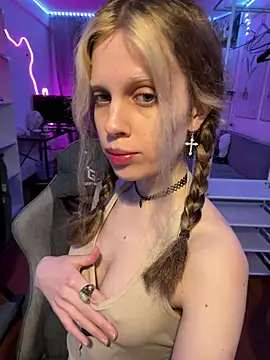 Maxine gold online show from 9, 5, 2026