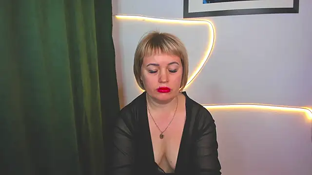 MaryClars online show from 5, 5, 2026
