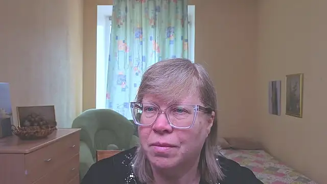 Emma Eclipsee online show from 21, 3, 2026