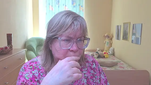 Emma Eclipsee online show from 16, 5, 2026