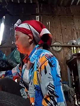 lena-cute online show from 25, 2, 2026