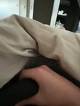 Snapshot of Robertocavall chatting on 4, 3, 2026 Robertocavall online show from 4, 3, 2026