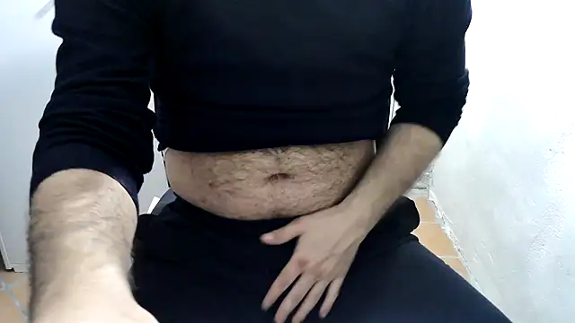 ItalianDaddyBear online show from 4, 2, 2026