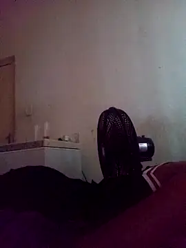 Snapshot of loveofpetitegirls34 chatting on 19, 2, 2026 loveofpetitegirls34 online show from 19, 2, 2026