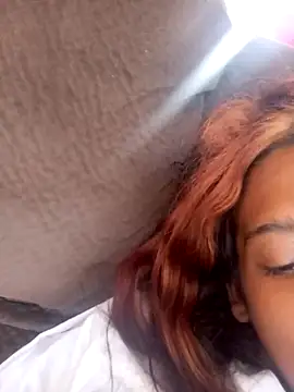 Snapshot of loveofpetitegirls34 chatting on 26, 3, 2026 loveofpetitegirls34 online show from 26, 3, 2026