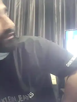 Snapshot of MrCurioX chatting on 5, 3, 2026 MrCurioX online show from 5, 3, 2026