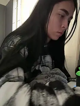 Sara Fernandez  online show from 24, 2, 2026