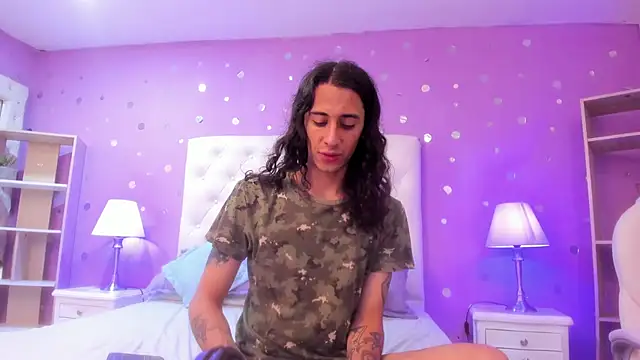 Goldentemptation  online show from 22, 2, 2026