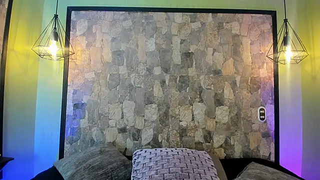 Elizabeth Ferrer online show from 9, 2, 2026