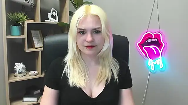 SweetLilyxo online show from 27, 4, 2026