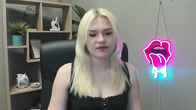 SweetLilyxo online show from 8, 5, 2026