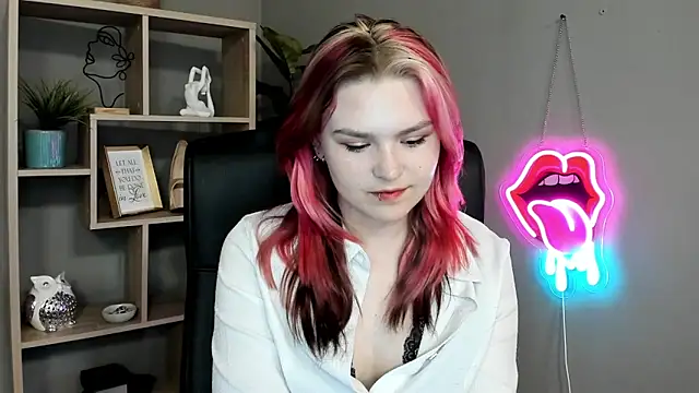 SweetLilyxo online show from 14, 6, 2026