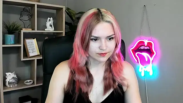 SweetLilyxo online show from 21, 6, 2026
