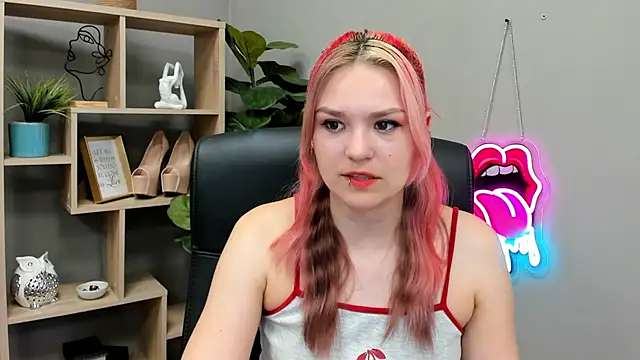 SweetLilyxo online show from 25, 6, 2026