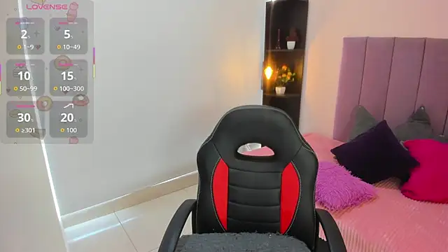 Snapshot of Raven_love chatting on 13, 3, 2026 Raven love online show from 13, 3, 2026