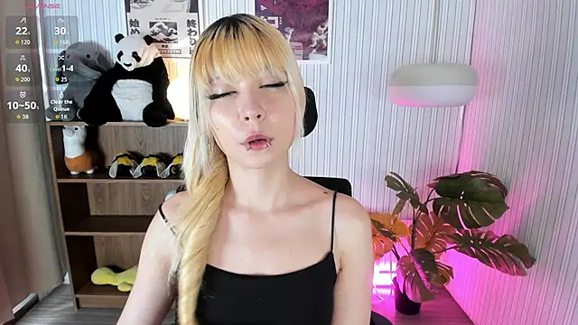 Snapshot of Laukyubey1 chatting on 6, 3, 2026 Laukyubey1 online show from 6, 3, 2026