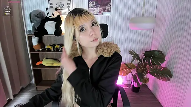 Snapshot of Laukyubey1 chatting on 17, 3, 2026 Laukyubey1 online show from 17, 3, 2026