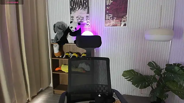 Snapshot of Laukyubey1 chatting on 24, 3, 2026 Laukyubey1 online show from 24, 3, 2026